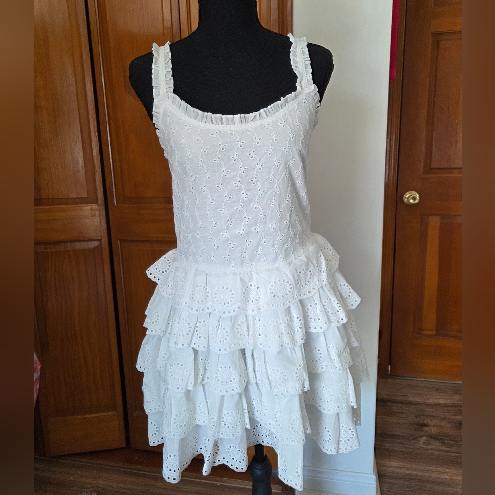 URBAN DAIZY White Eyelet Ruffle Sundress